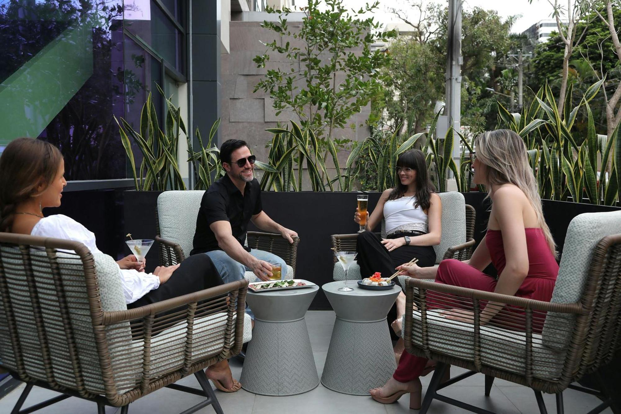 Courtyard By Marriott Santo Domingo Piantini Hotel Exterior photo
