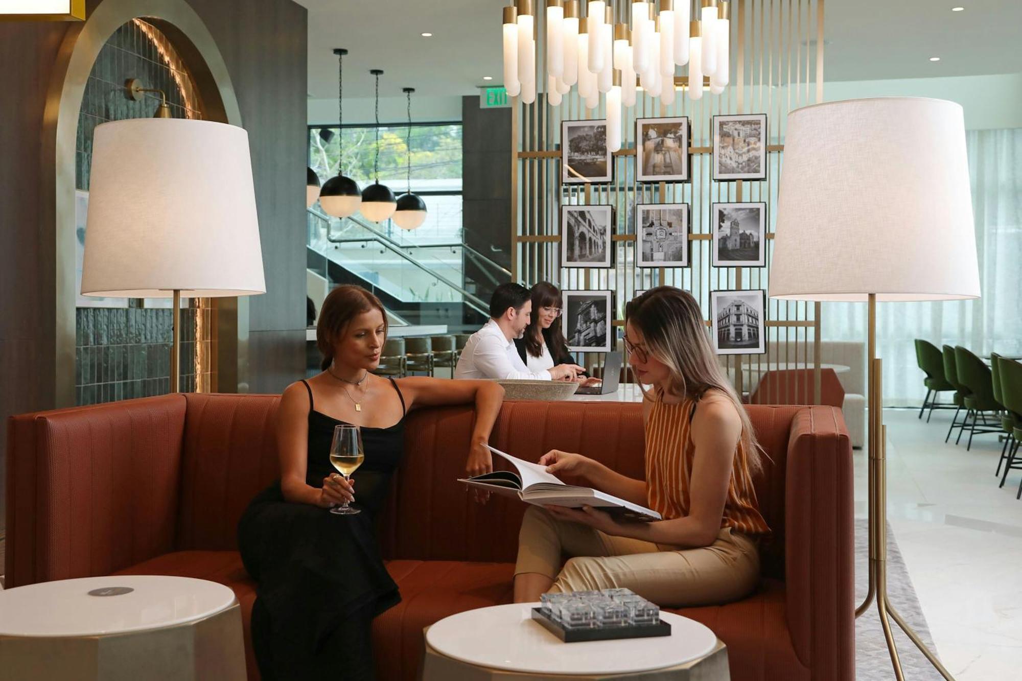 Courtyard By Marriott Santo Domingo Piantini Hotel Exterior photo